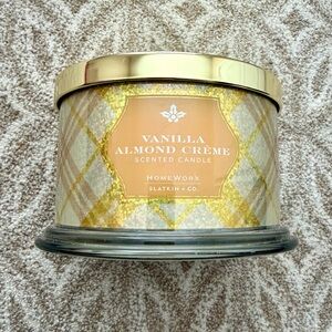 Homeworx x Slatkin + Co Vanilla Almond Crème Scented Candle - Gold